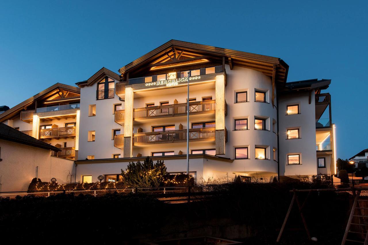 Hotel Bergblick 4 Sterne Superior Fiss Exterior foto